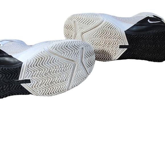 Nike- Lebron Solider Sneakers- Size 6.5Y - Picture 5 of 6